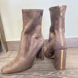 Ivanka trump heeled boots